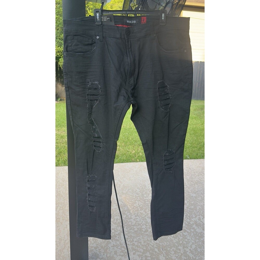 Makobi Men’s Jeans 44x32 Black Distressed Ripped Stretch Slim Fit NWT M1969
